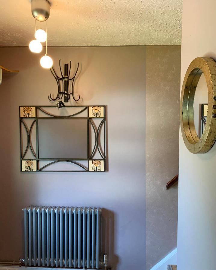 The Lake House, Woking Extérieur photo