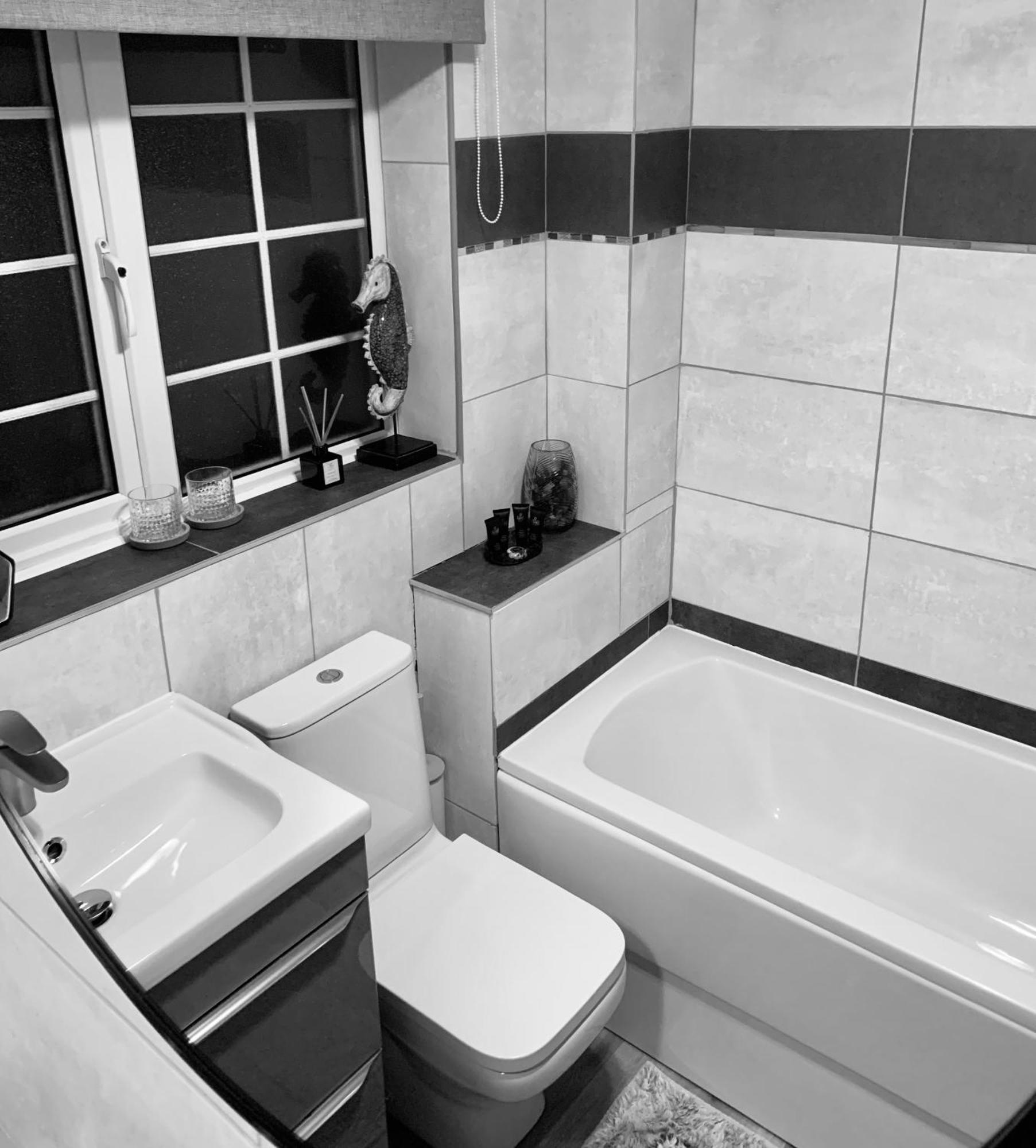 The Lake House, Woking Extérieur photo