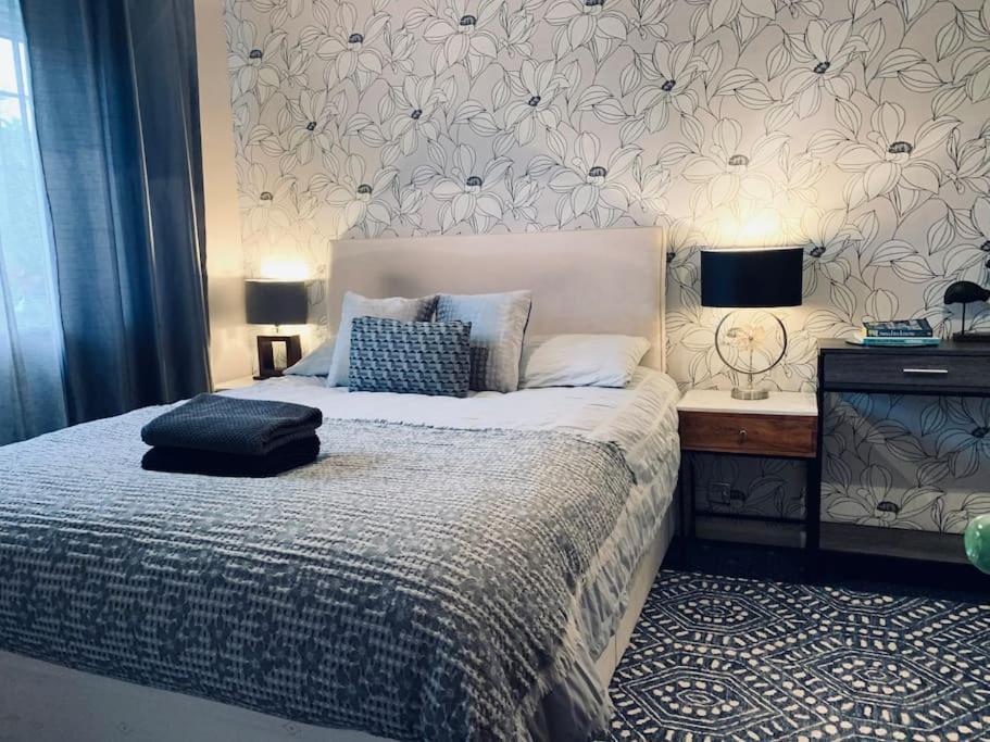 The Lake House, Woking Extérieur photo